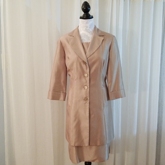 Dana Kay suit (dress and jacket) - Picture 1 of 8